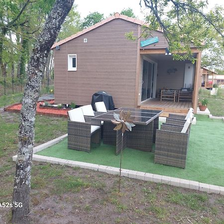 La Cabane 27 ~ Chalet Cosy Au Bord Du Lac De Peyre Labouheyre Exterior photo
